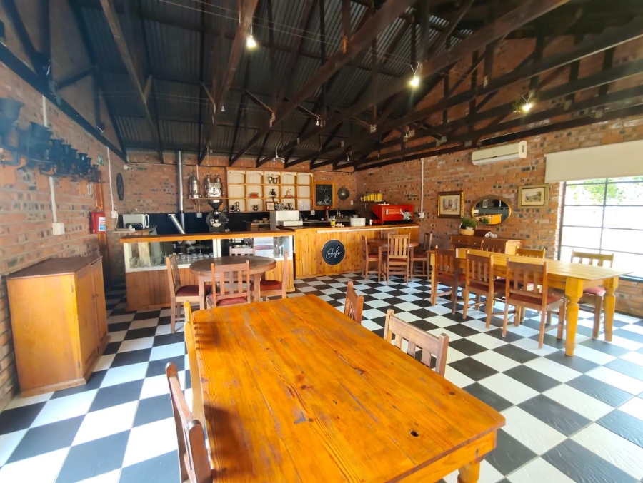 6 Bedroom Property for Sale in Quaggafontein Free State